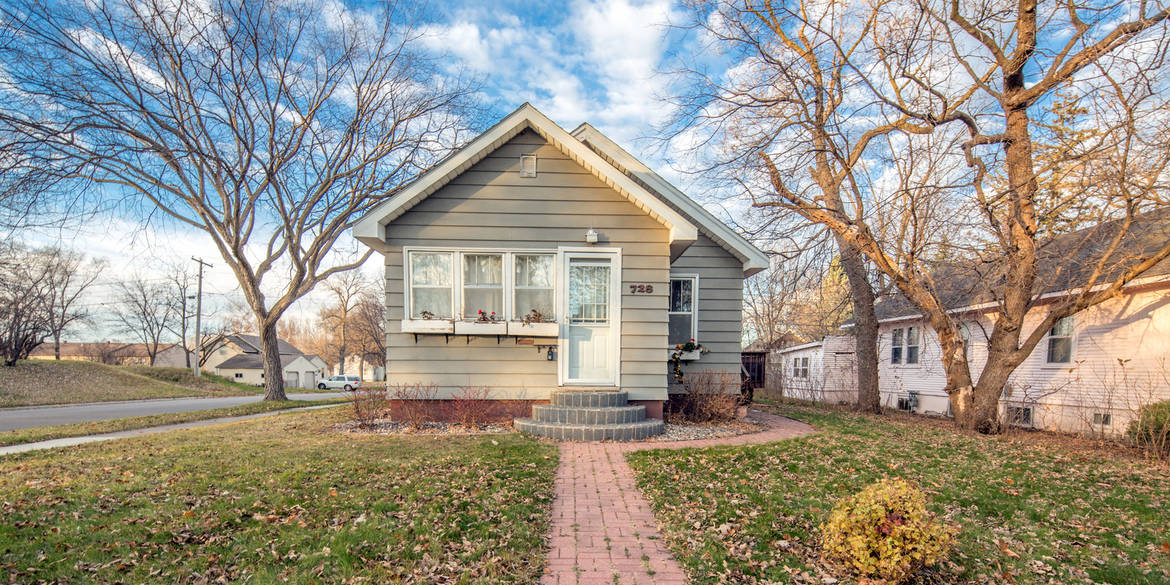 Brivity 728 W Linden St Fergus Falls, MN 56537