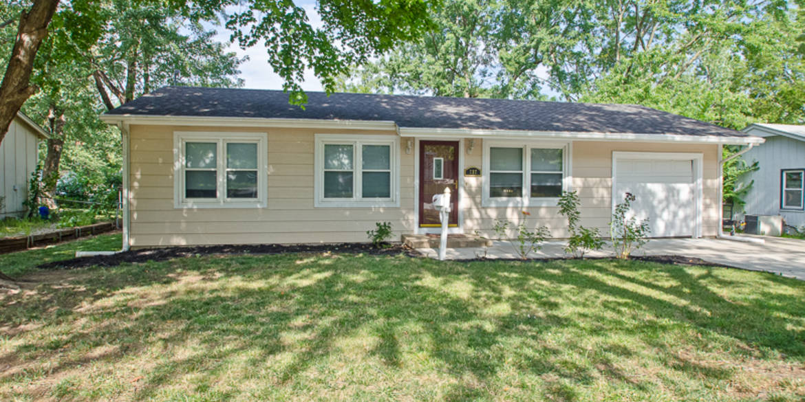 Brivity 737 N Woodland Road Olathe, KS 66061