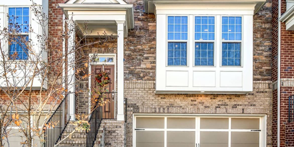 Brivity 1651 Woodbridge Lane NE Atlanta, GA 30329