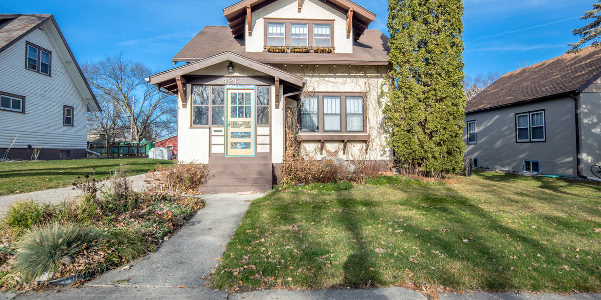 Brivity 426 W 7th Ave Fergus Falls, MN 56537