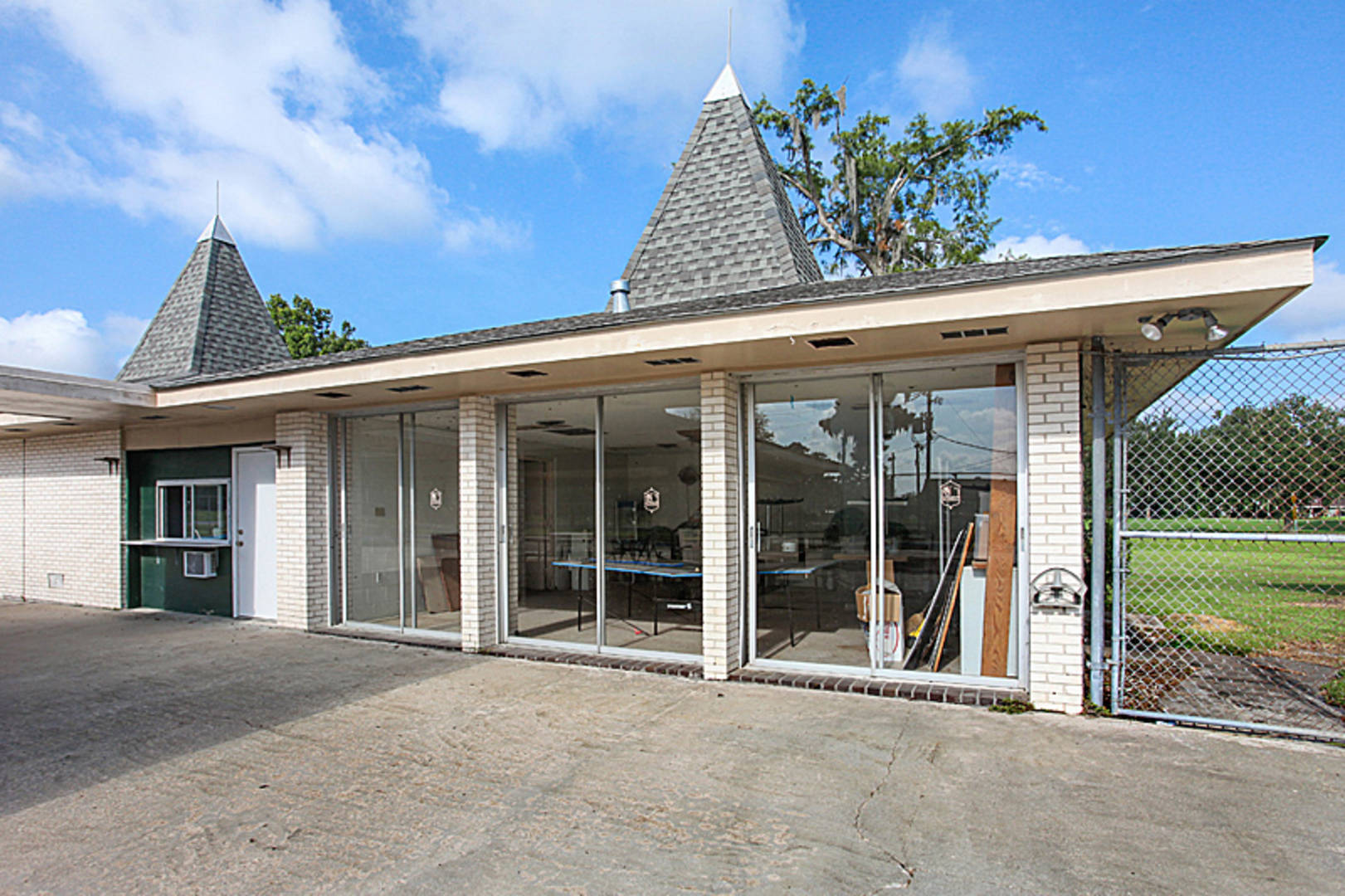 Brivity 500 Willowdale Blvd. Luling, LA 70070 Virtual Tour