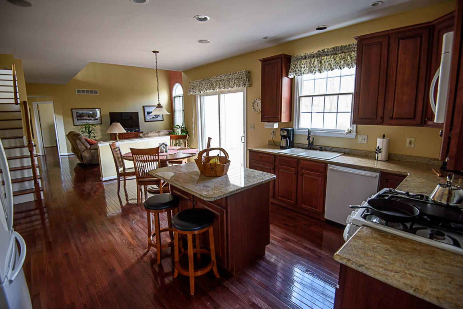 Brivity 196 Clover Lane Perkiomenville, PA 18074 Virtual Tour