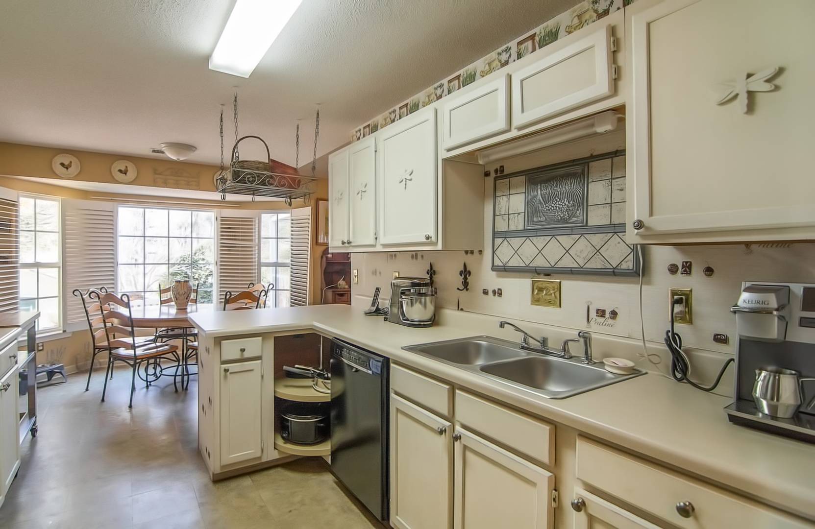 Brivity 687 Robinson Rd. Greer, SC 29651 Virtual Tour