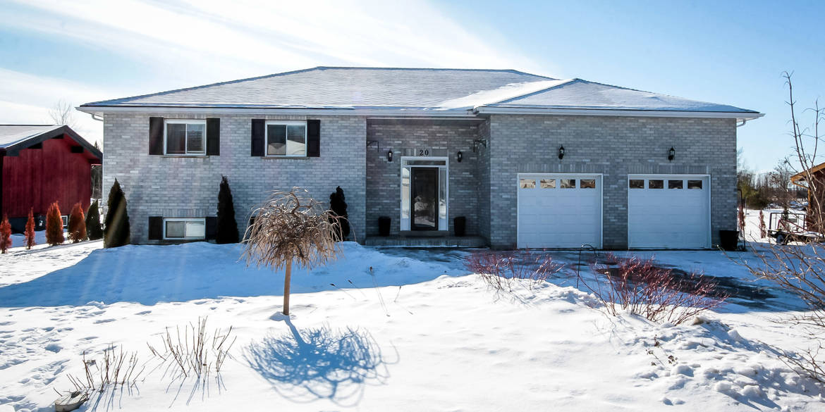 Brivity 20 Wasaga Sands Drive Wasaga Beach, ON L9Z1J6