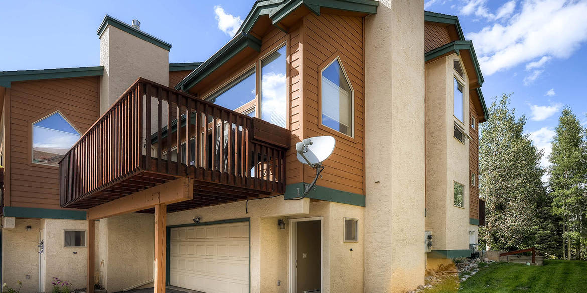 Brivity 1000 Imperial Drive Edwards, CO 81632