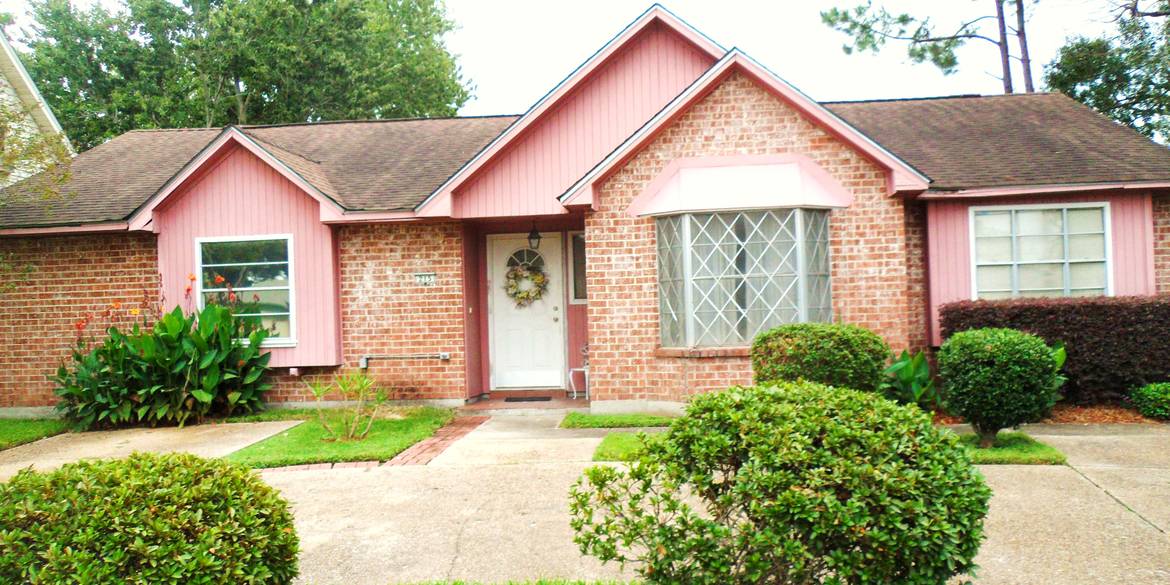 Brivity 215 Terry Parkway Gretna, LA 70056