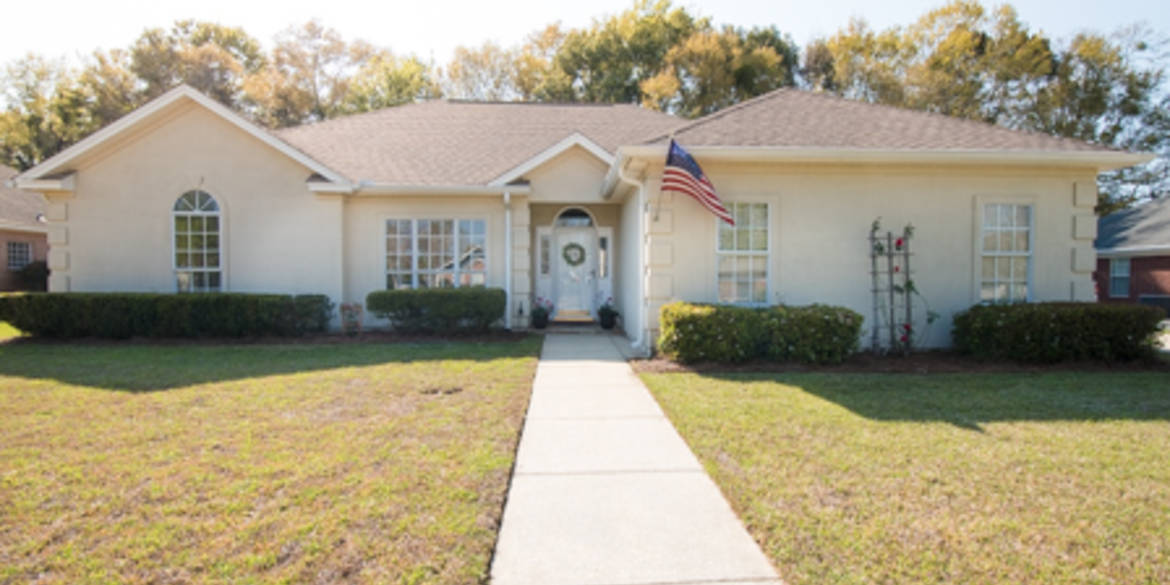 Brivity 150 Hawthorne Circle Fairhope, AL 36532