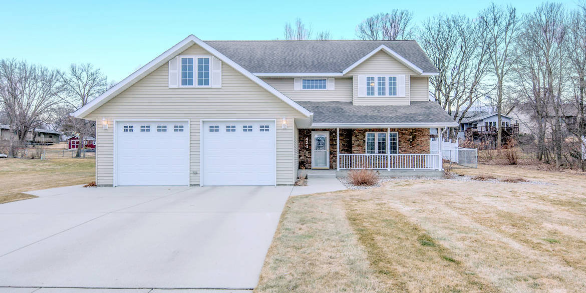 Brivity 424 E Hillside Ave Fergus Falls, MINNESOTA 56537