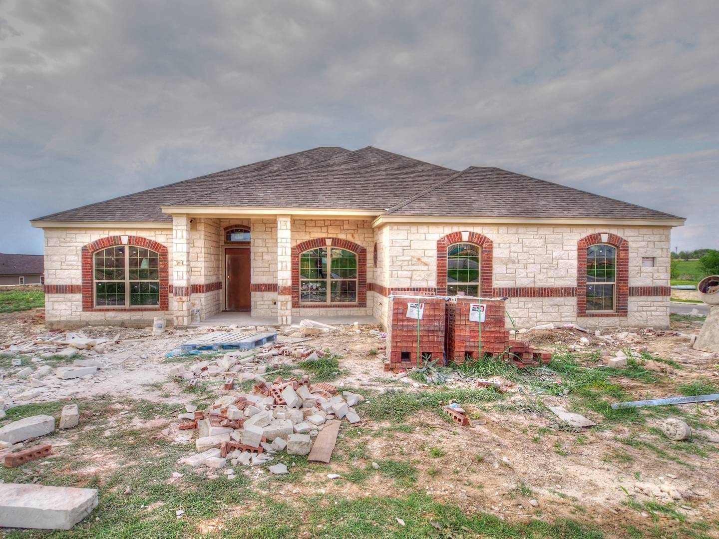 Brivity 417 Western Sky Jarrell, TX 76537 Virtual Tour
