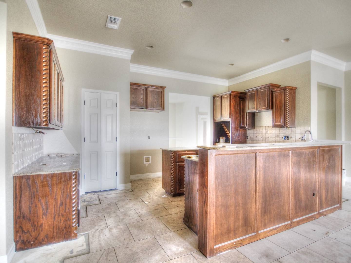 Brivity 417 Western Sky Jarrell, TX 76537 Virtual Tour