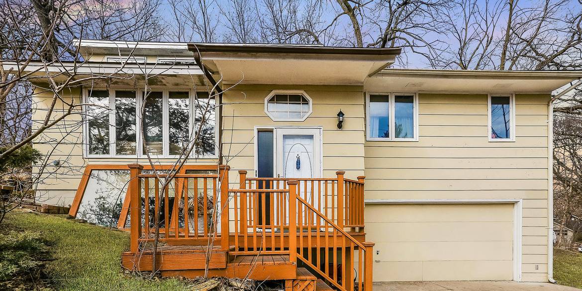 Brivity 2505 Magnolia Ln N Plymouth, MN 55441