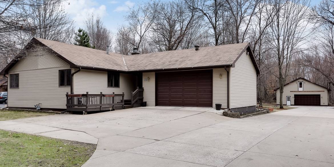 Brivity 858 Lois Lane Lino Lakes, MN 55014