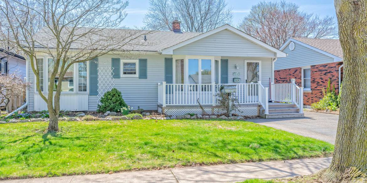 Brivity 6518 Burdette Dr Niagara Falls, ON L2E5H3