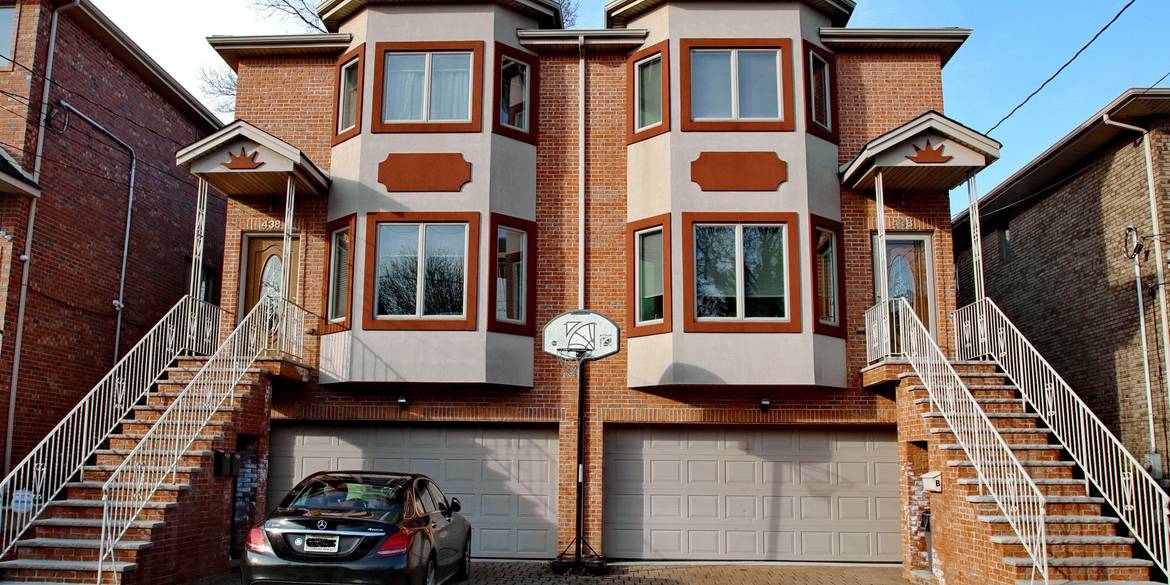 Brivity 438 Lawton Ave A Cliffside Park, NJ 07010