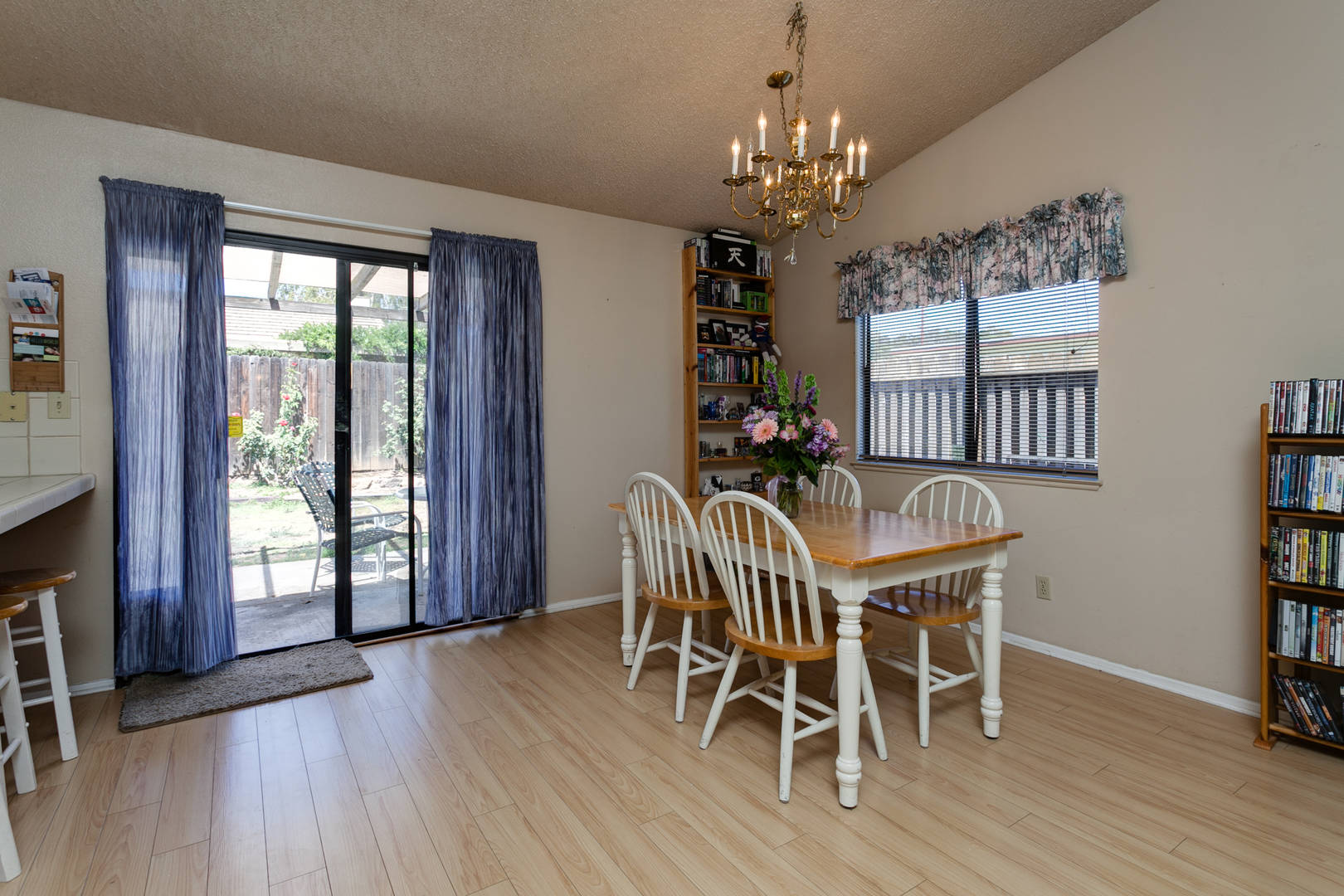 Brivity 891 Hackamore Street Ojai, CA 93023 Virtual Tour