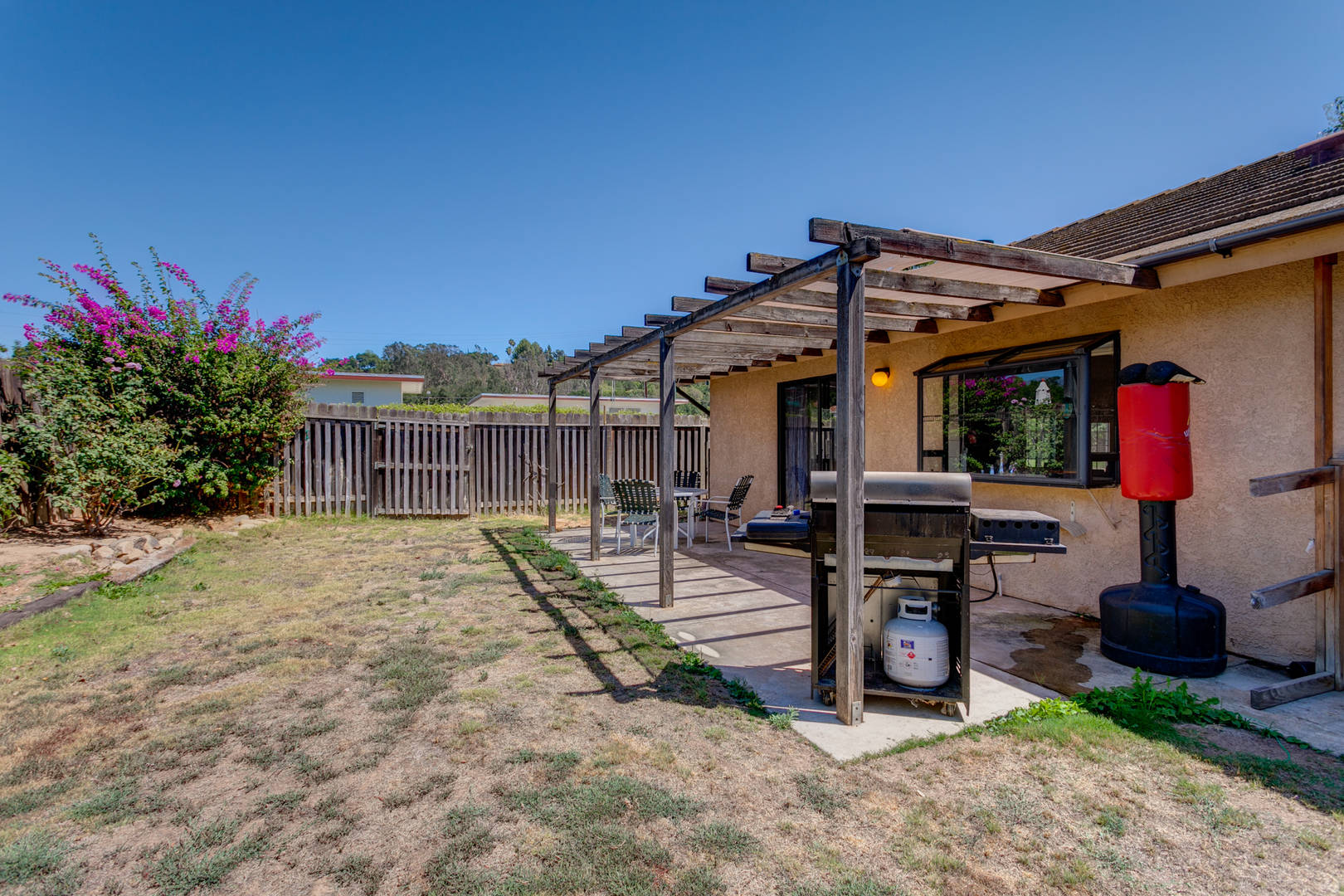 Brivity 891 Hackamore Street Ojai, CA 93023 Virtual Tour