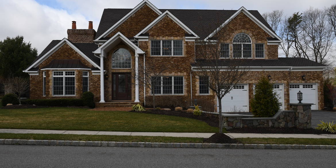 Brivity 14 Fox Lane, Lake Grove NY Lake Grove, NY 11755