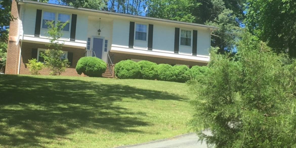 Brivity 2411 Wakefield Road Charlottesville, VA 22901