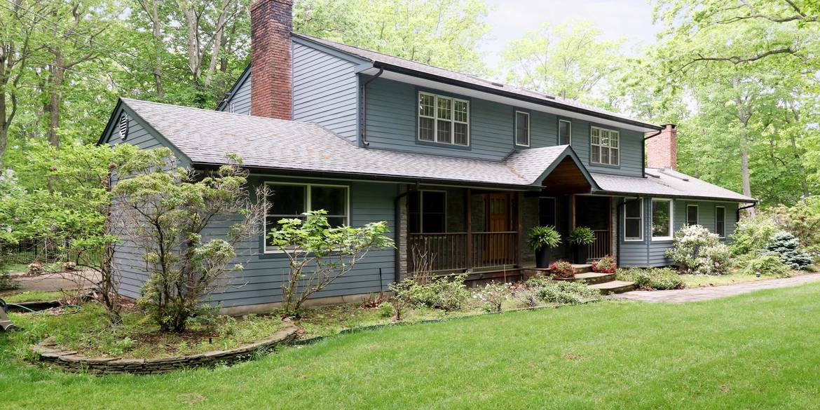 Brivity 126 Cliff Road Belle Terre, NY 11777