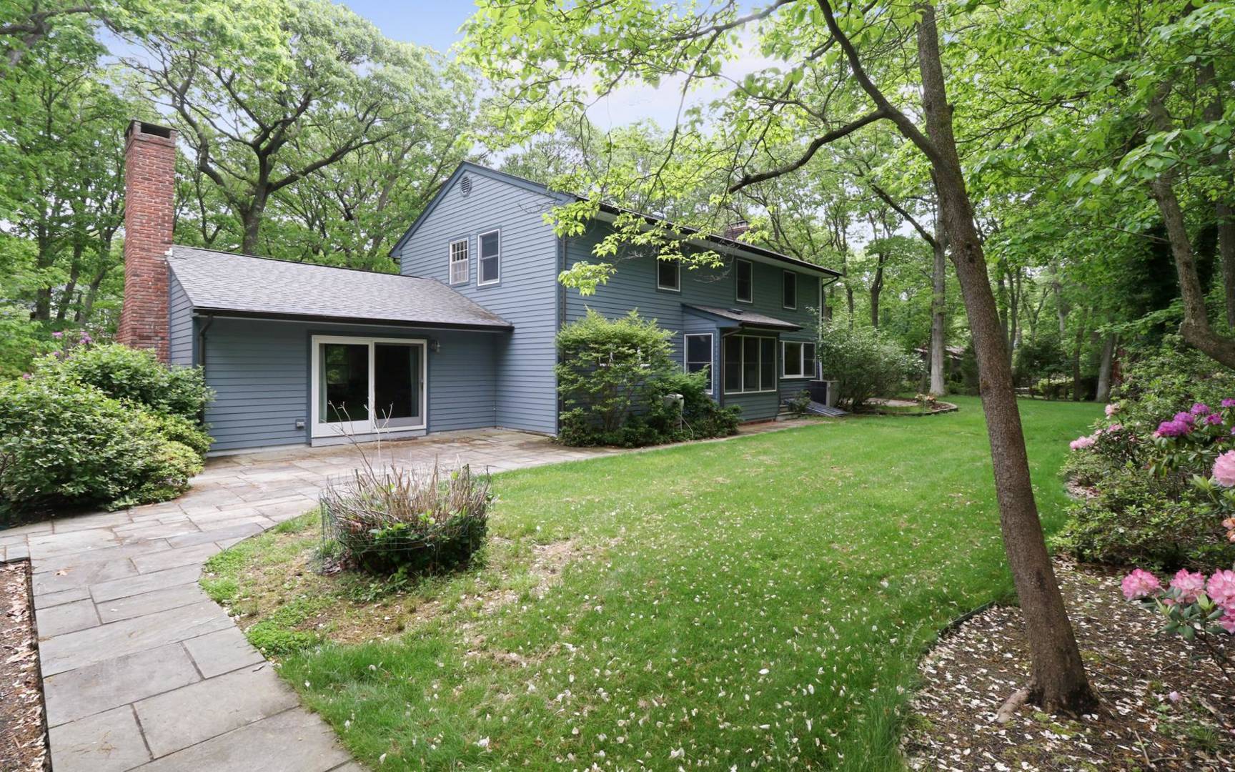 Brivity 126 Cliff Road Belle Terre, NY 11777 Virtual Tour