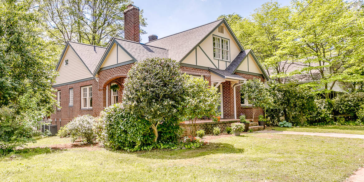 Brivity 549 Poplar St. Spartanburg, SC 29302