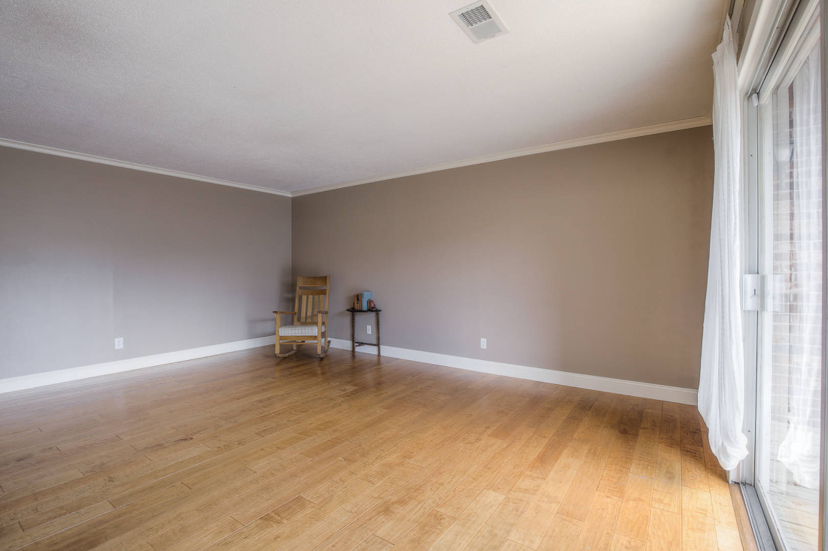10100 West 96th Street, Unit E Overland Park, KS 66212
