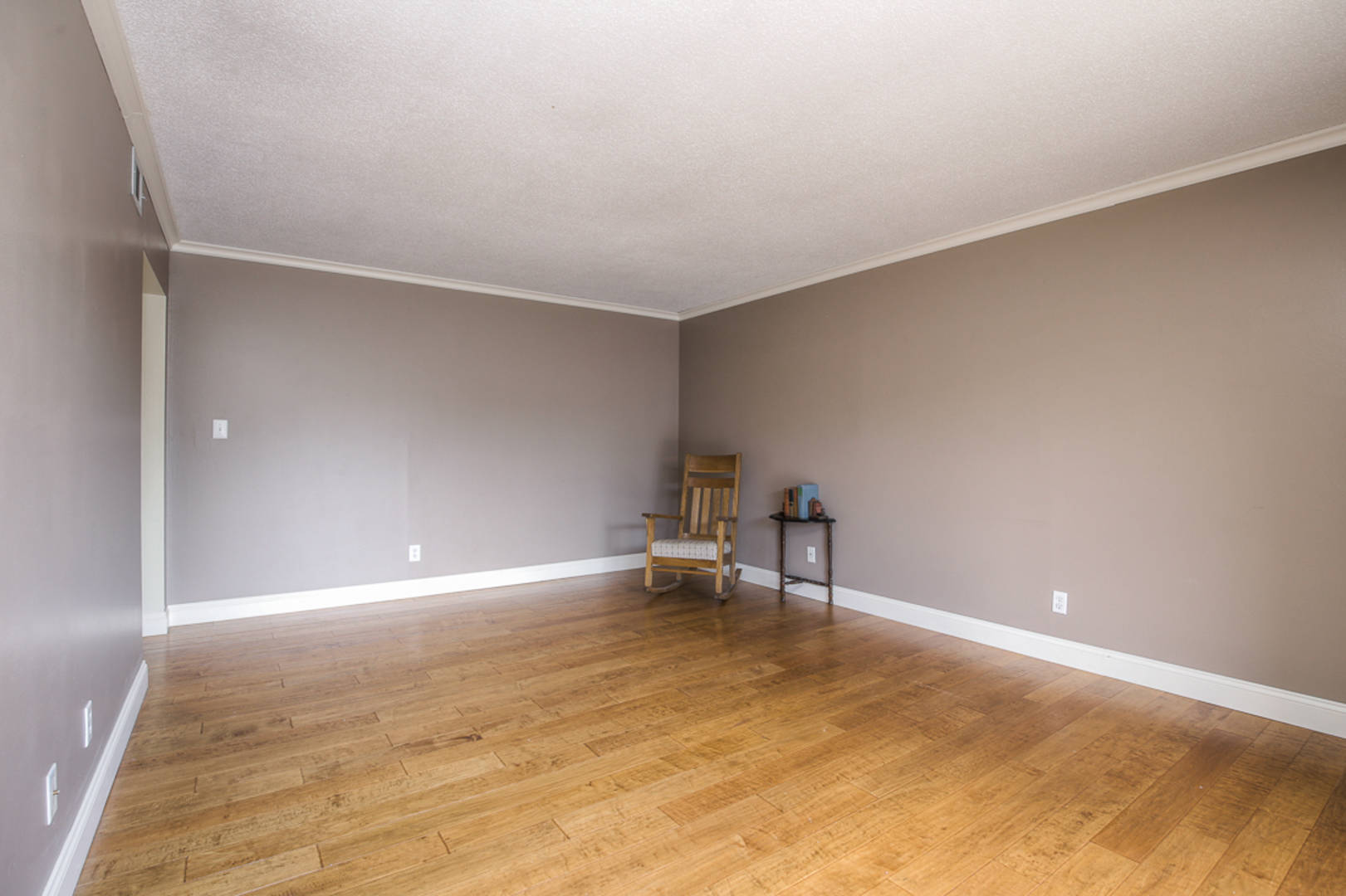 10100 West 96th Street, Unit E Overland Park, KS 66212