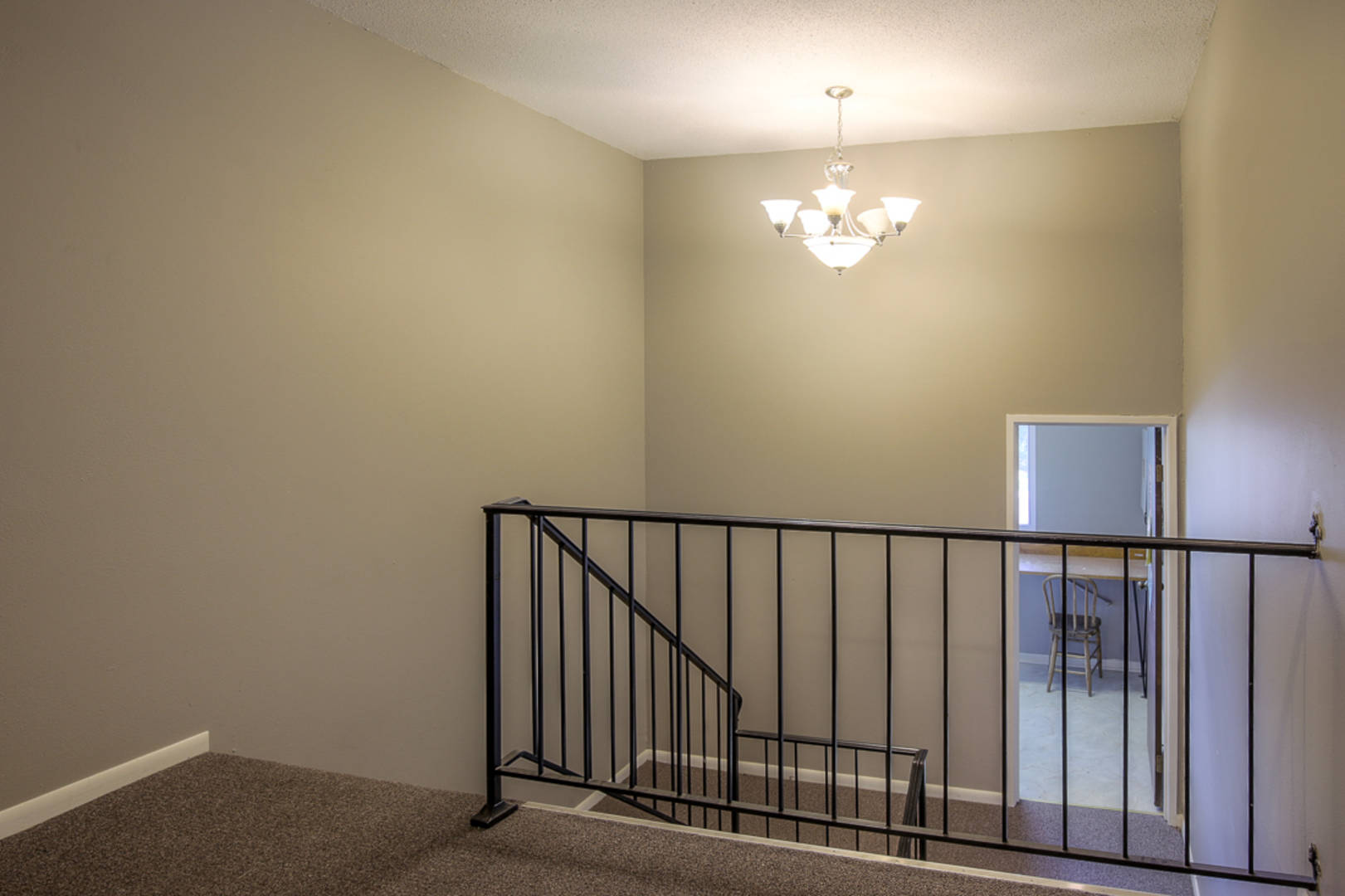 10100 West 96th Street, Unit E Overland Park, KS 66212