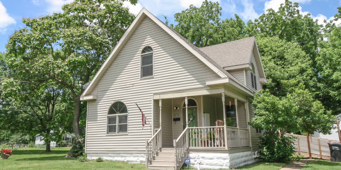 Brivity 1629 W Calhoun Springfield, MO 65802