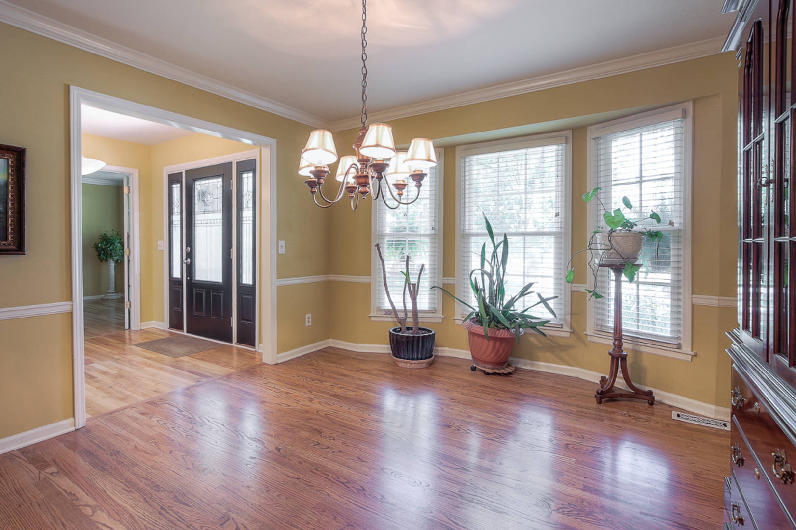 12020 Cherokee Lane Leawood, KS 66209