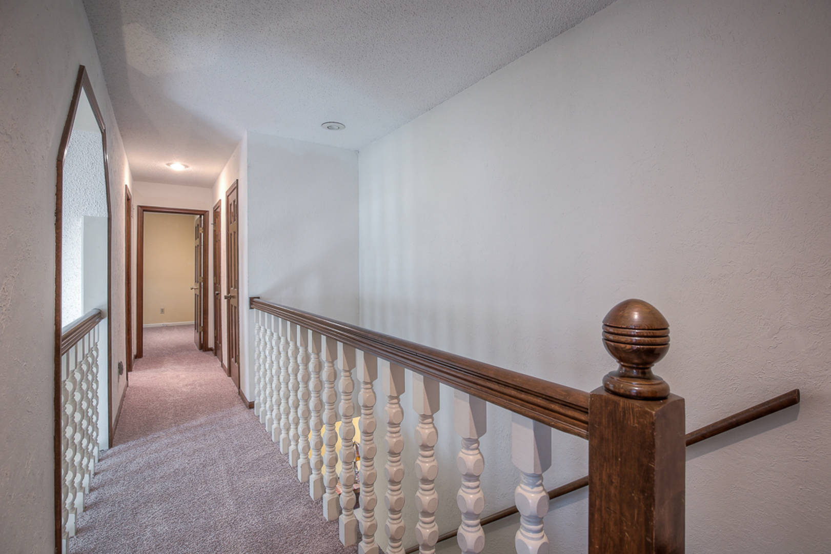 12020 Cherokee Lane Leawood, KS 66209
