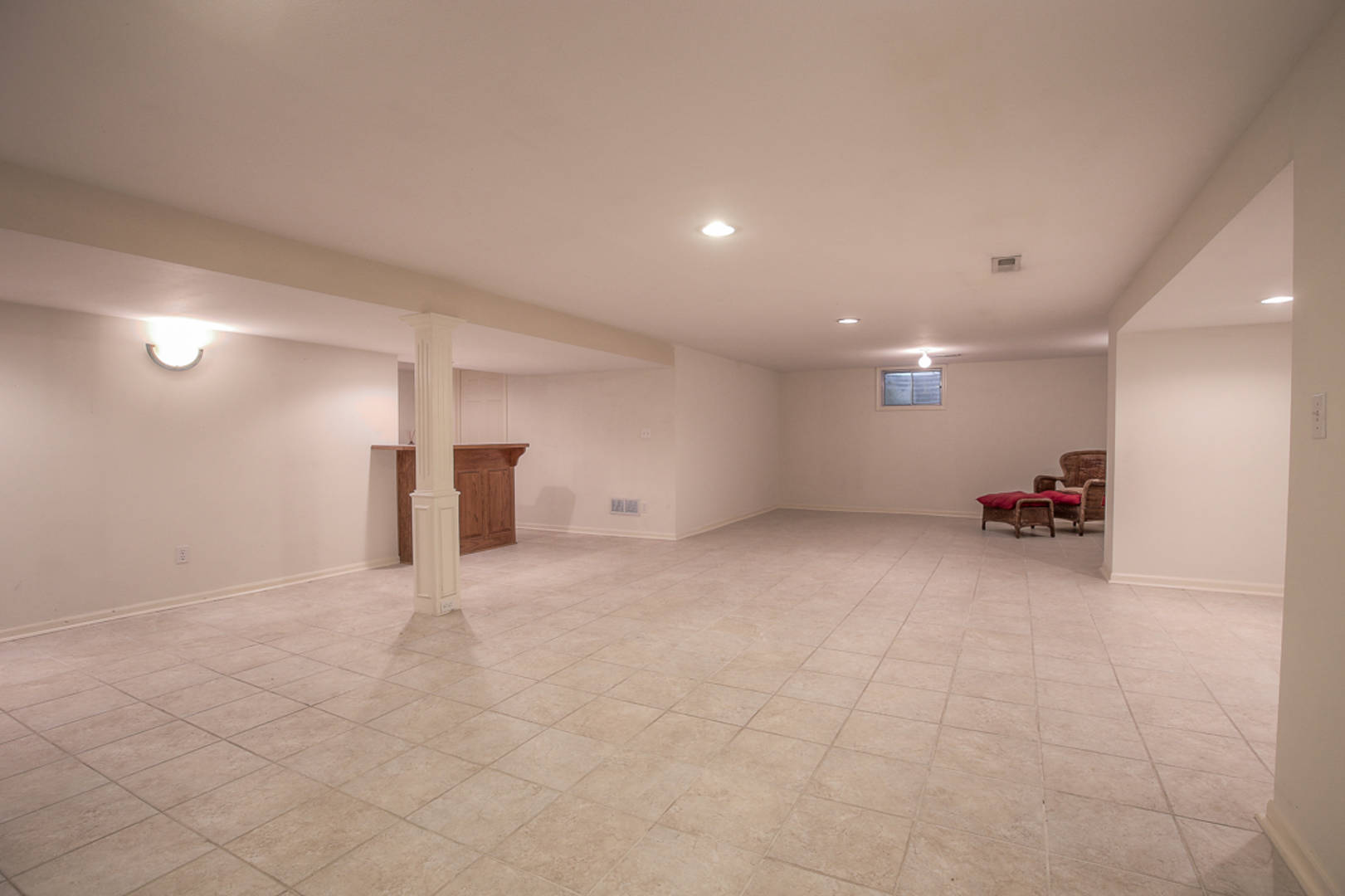 12020 Cherokee Lane Leawood, KS 66209
