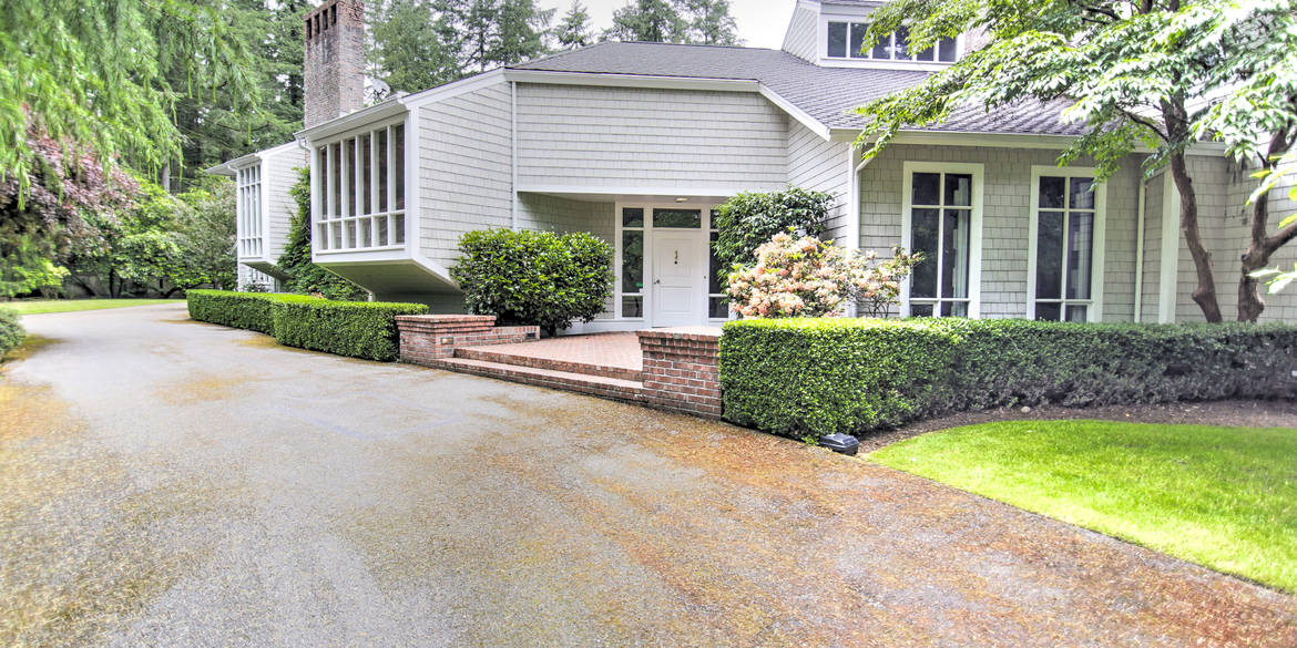 Brivity 11512 Gravelly Lake Drive SW Lakewood, WA 98499