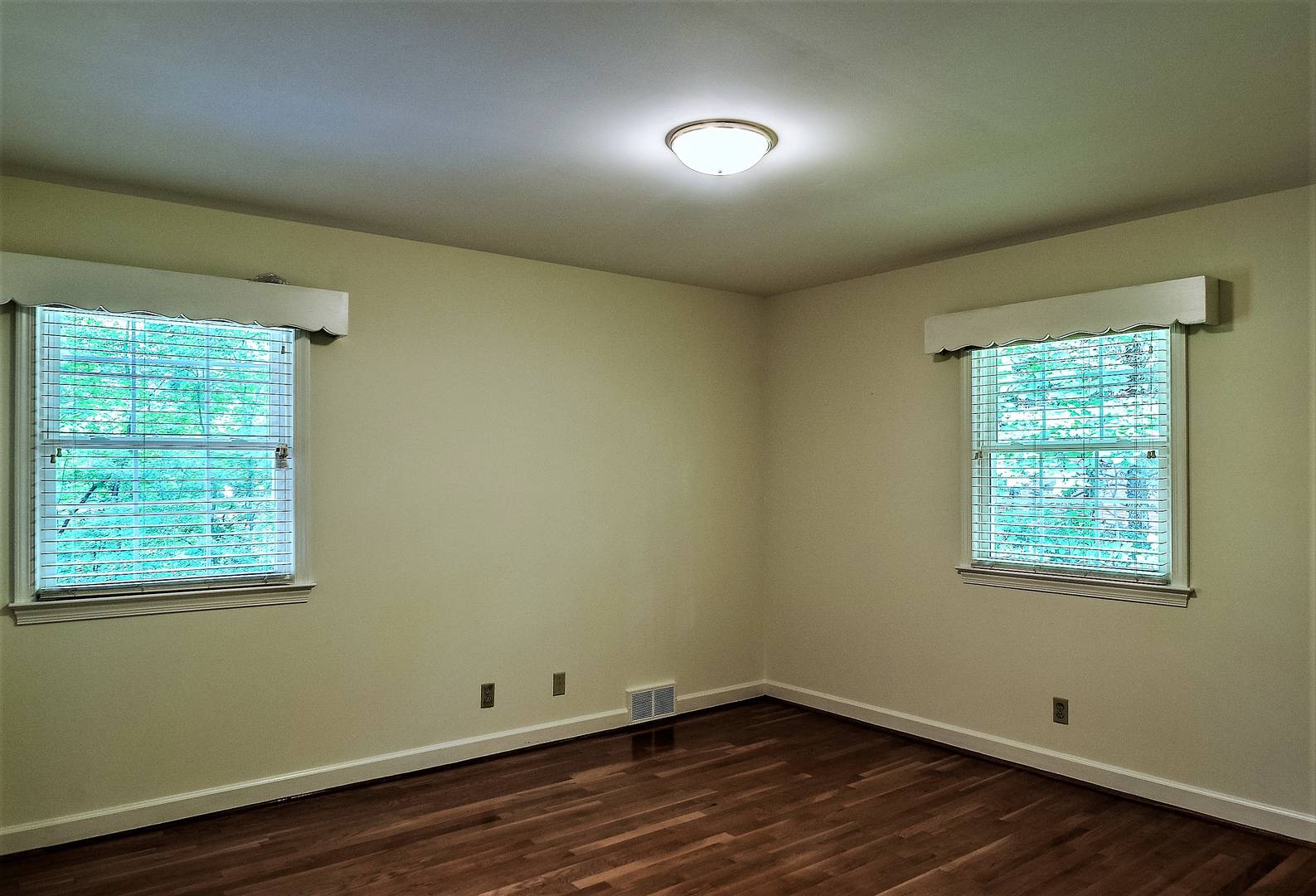 Brivity 481 Archer Winston Salem, NC 27104 Virtual Tour