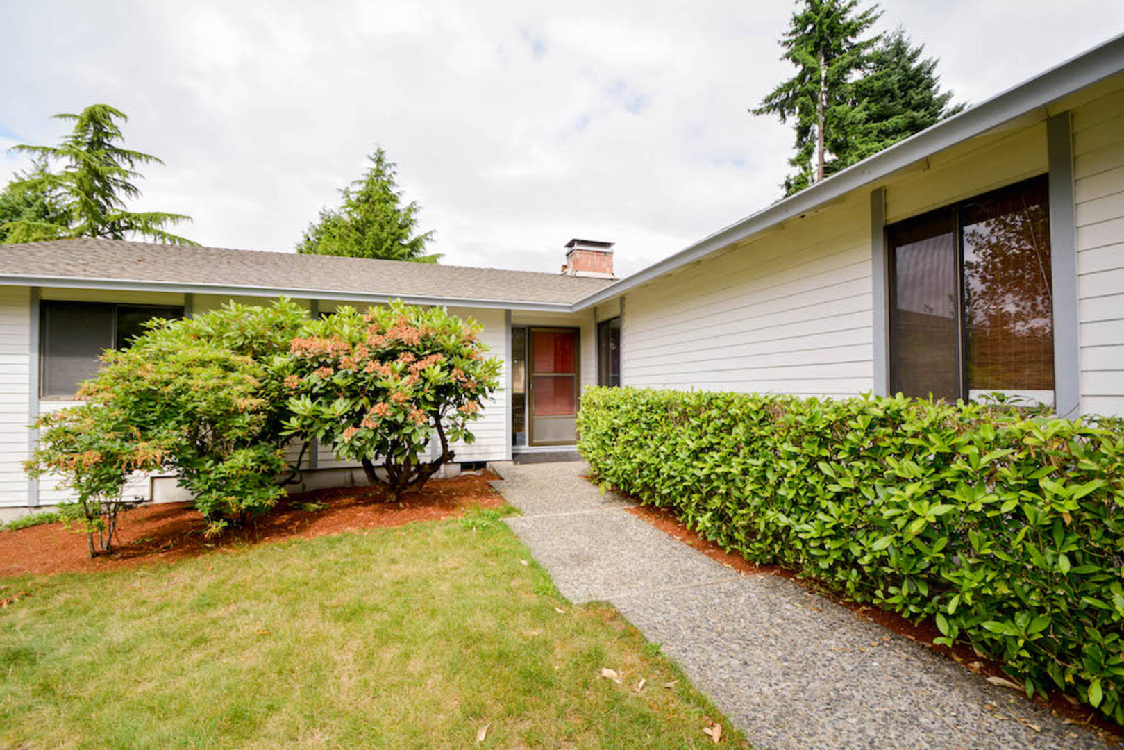 12612 NE 113th Ct Kirkland,  98033-4109
