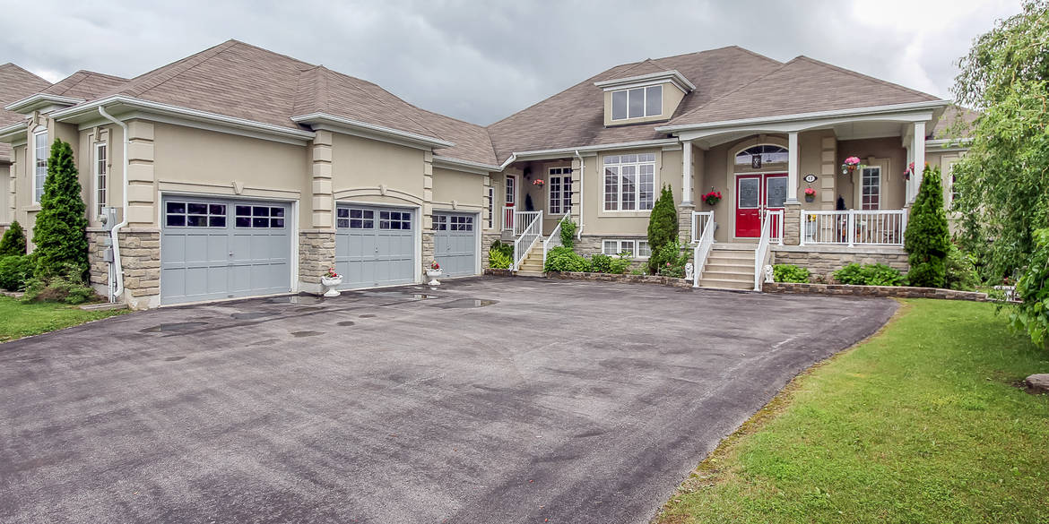 Brivity 17 Maple Drive Wasaga Beach, ON L9Z0A7