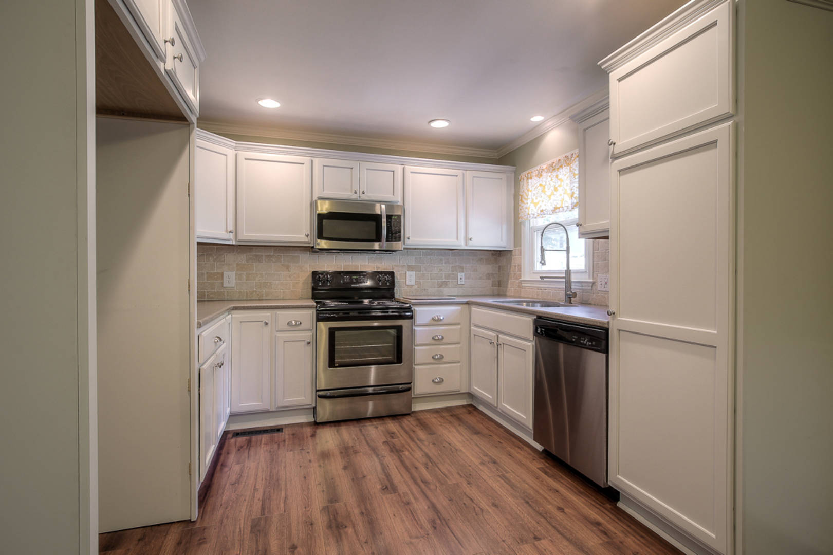 5606 Horton Street Mission, KS 66202