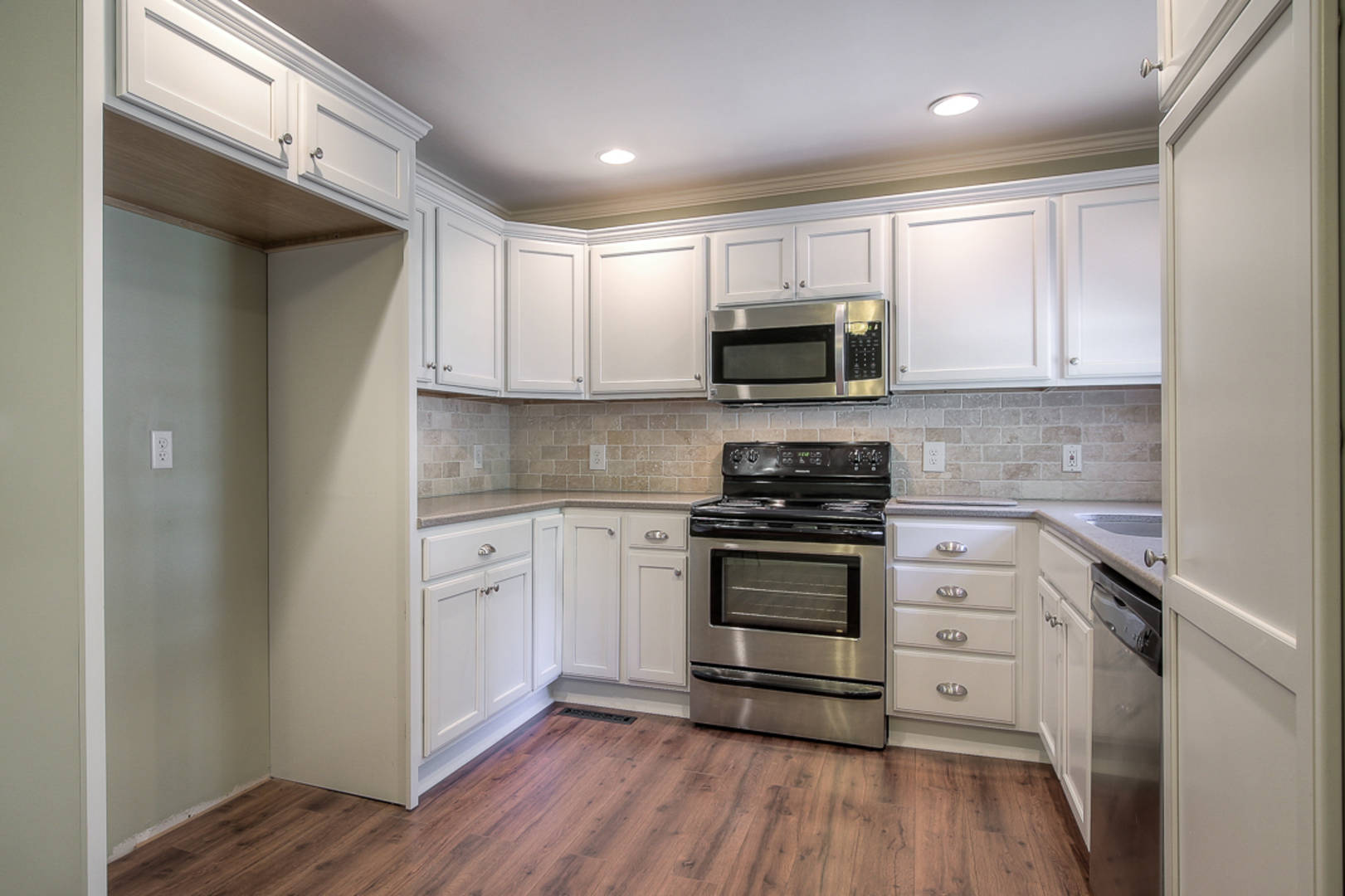 5606 Horton Street Mission, KS 66202