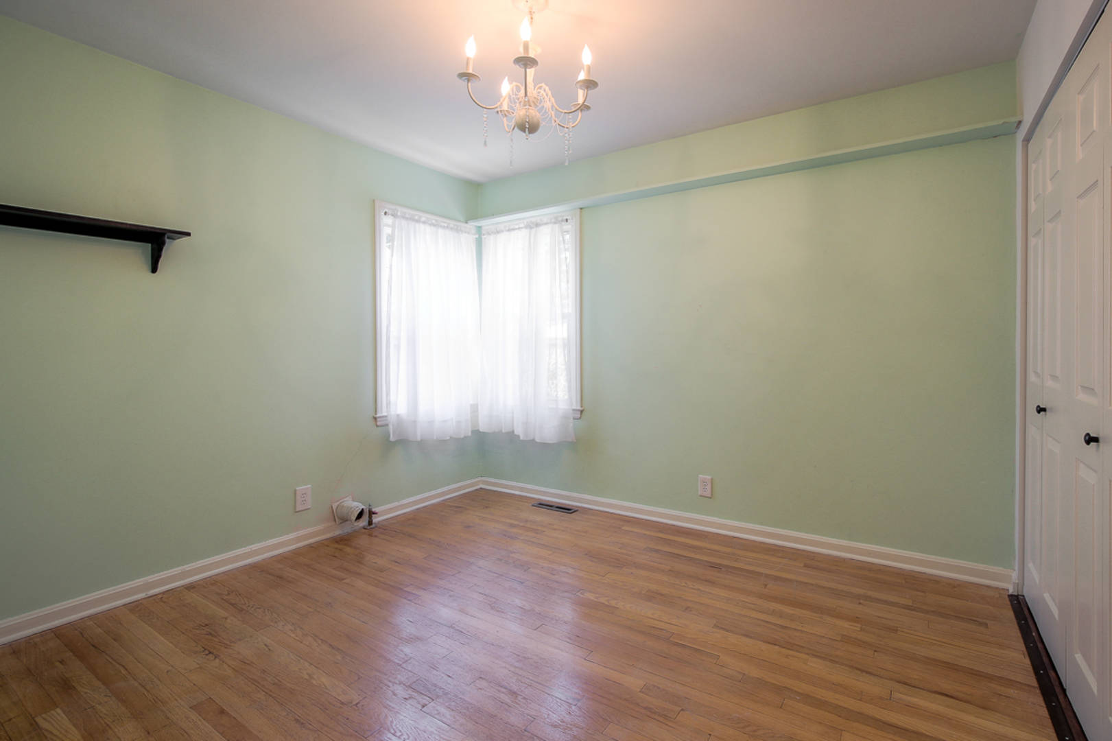 5606 Horton Street Mission, KS 66202