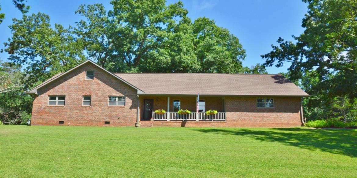 Brivity 3199 Clarks Bridge Road Gainesville, GA 30506