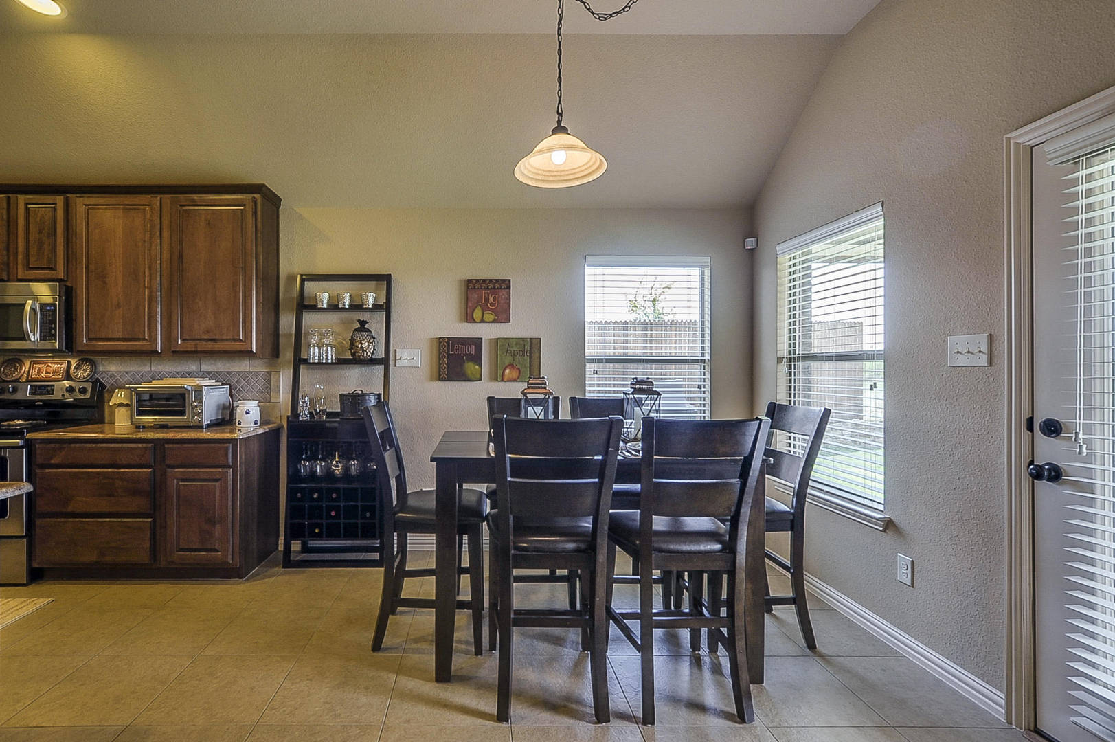 Brivity - 15125 Seventeen Lakes Blvd Roanoke, TX 76262 - Virtual Tour