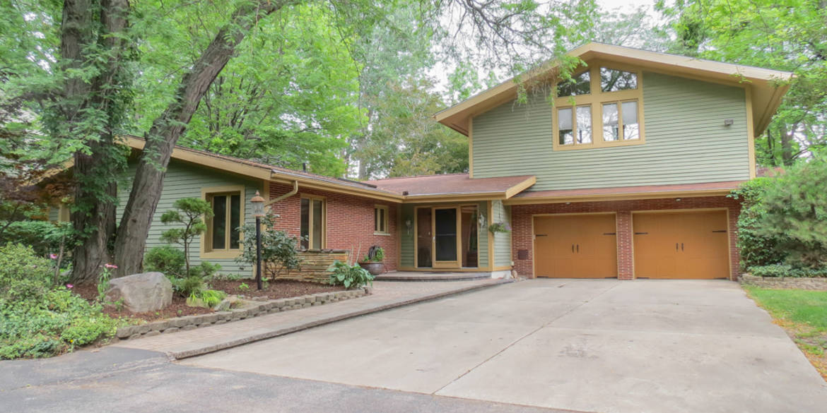 Brivity 8303 S Huron River Drive Ypsilanti, MI 48197