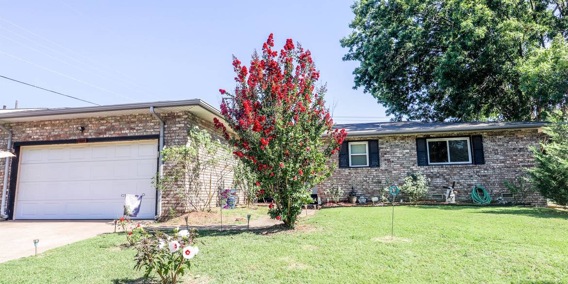 Brivity 4 S. Meadowhill Drive Bristow, OK 74010