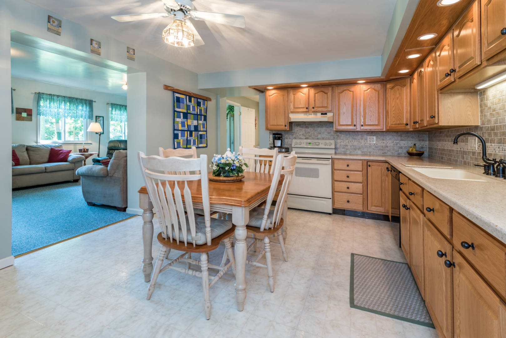 807 Herman Rd Horsham, PA 19044