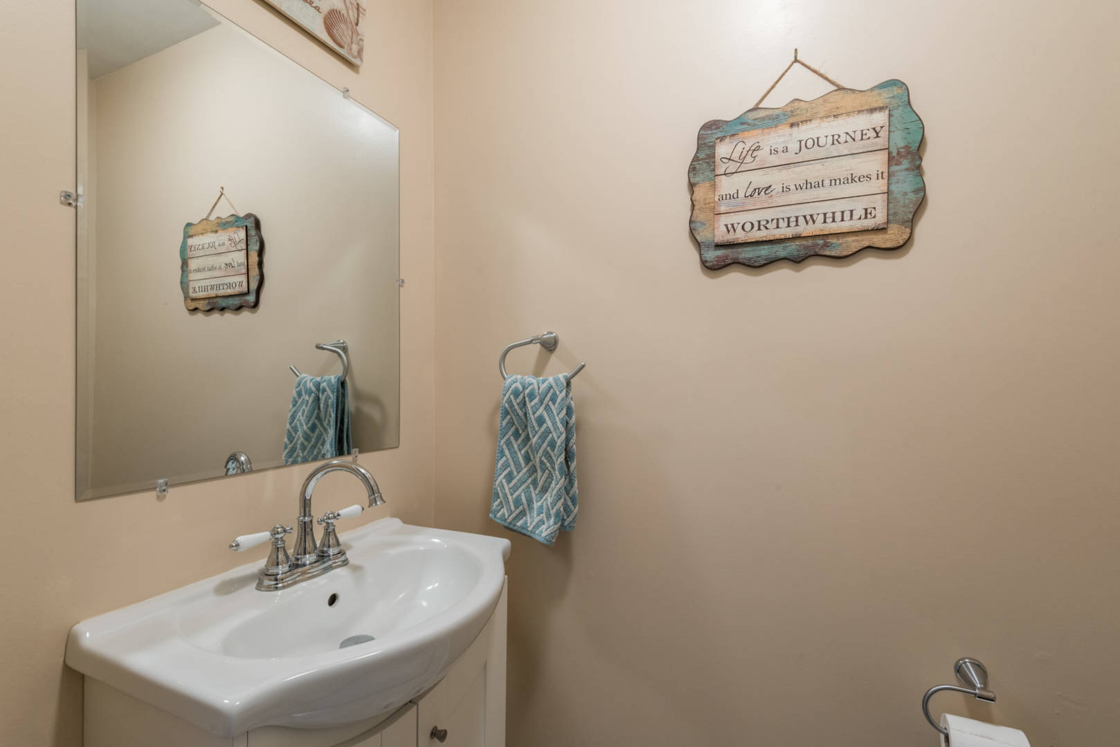 807 Herman Rd Horsham, PA 19044
