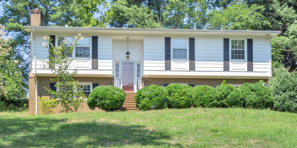 Brivity 2411 Wakefield Road Charlottesville, VA 22901