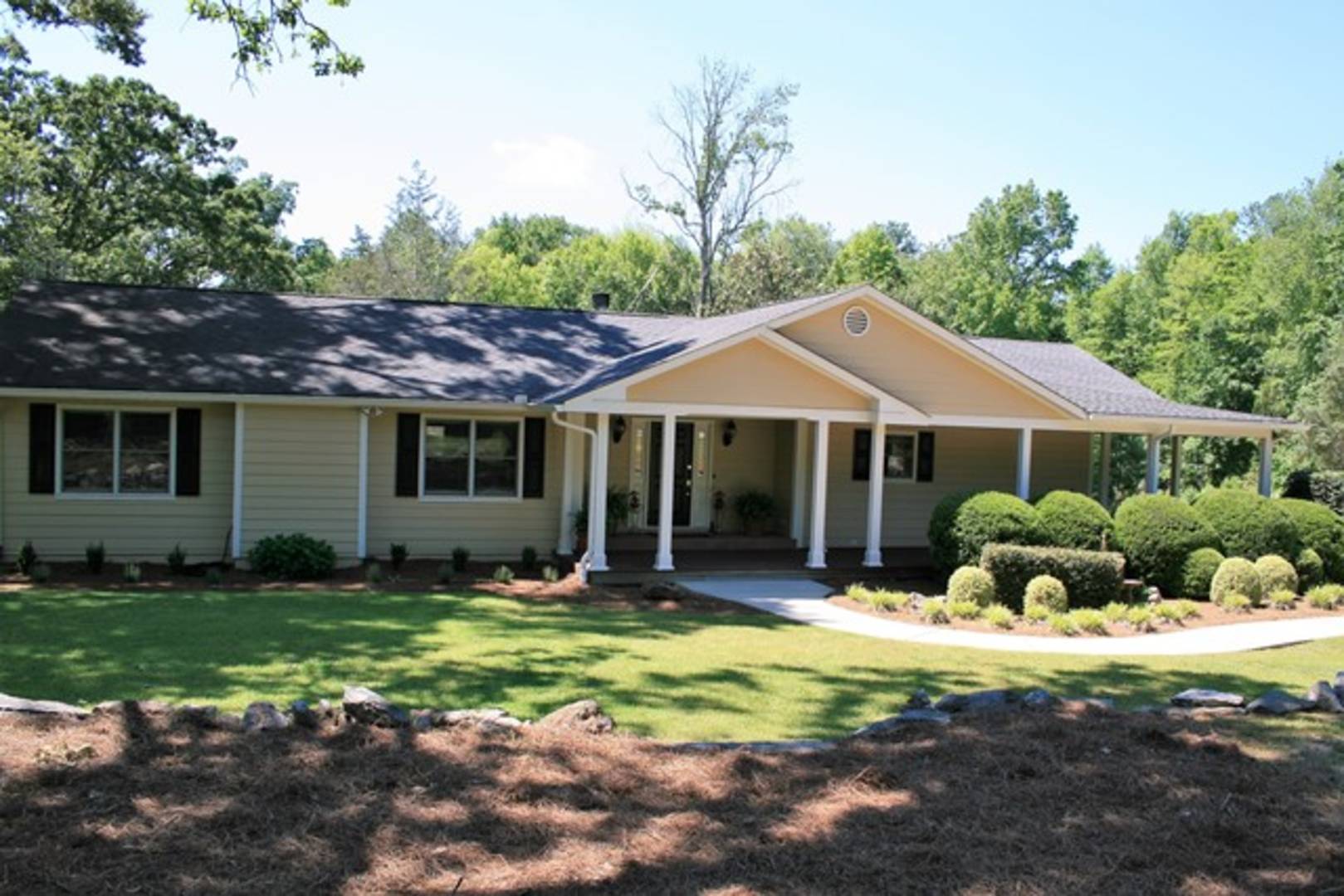 Brivity 2365 Rosebud Road Grayson, GA 30017 Virtual Tour