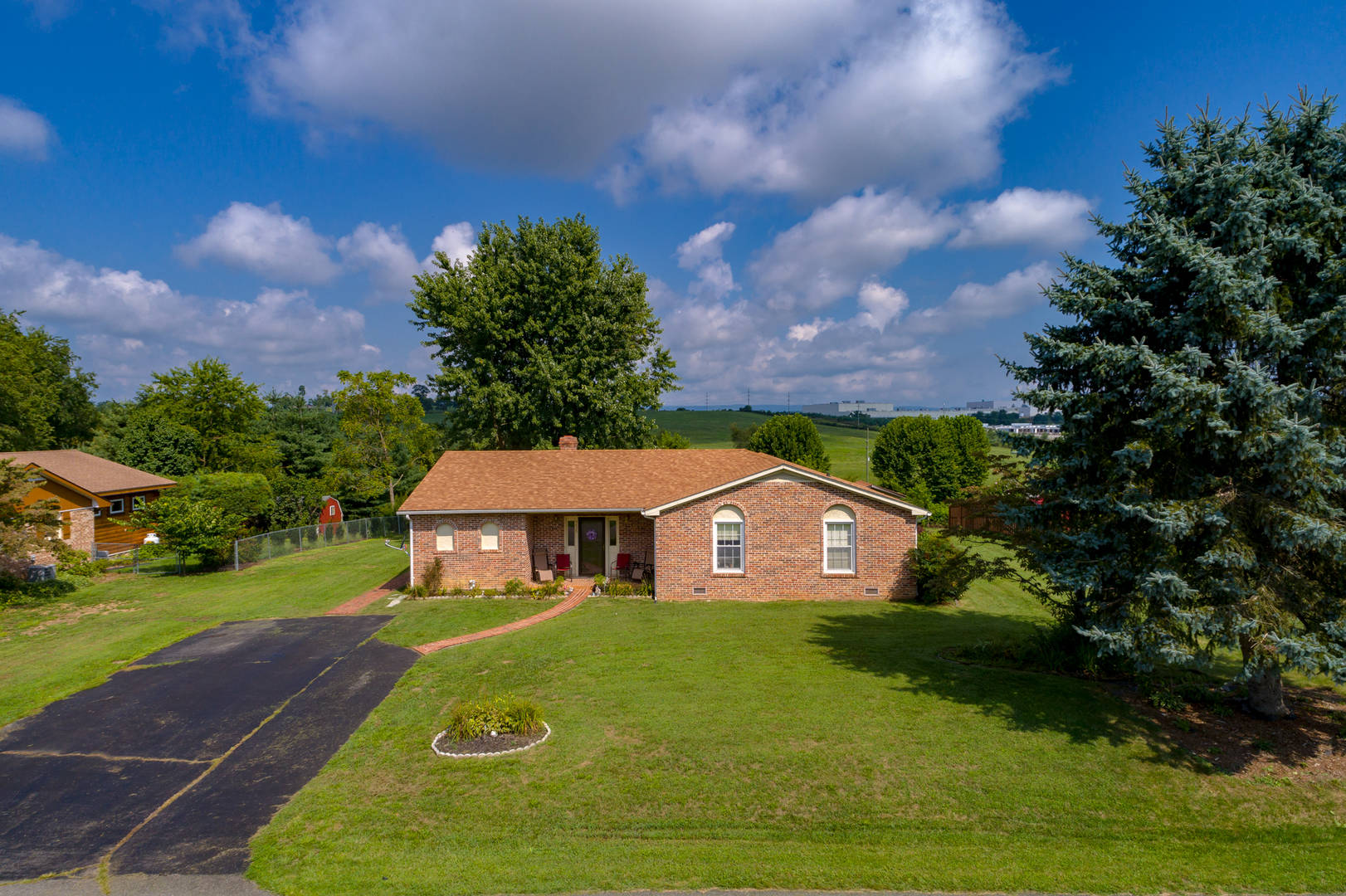 Brivity 4625 Newbern Heights Dr Pulaski, VA 24301 Virtual Tour