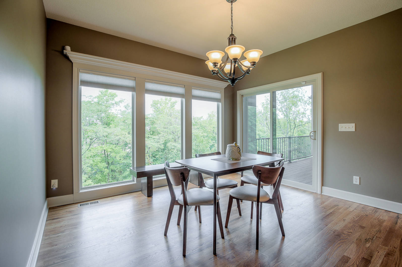 1836 NE Parks Summit Blvd Lees Summit, MO 64064