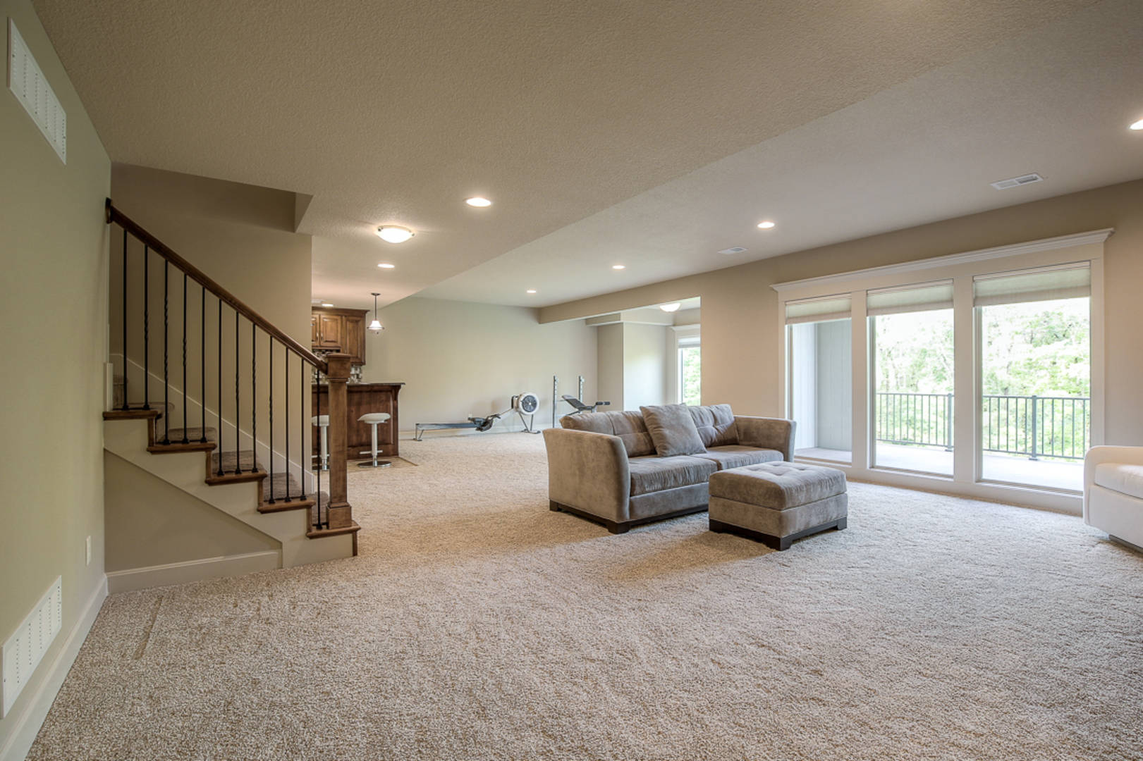 1836 NE Parks Summit Blvd Lees Summit, MO 64064